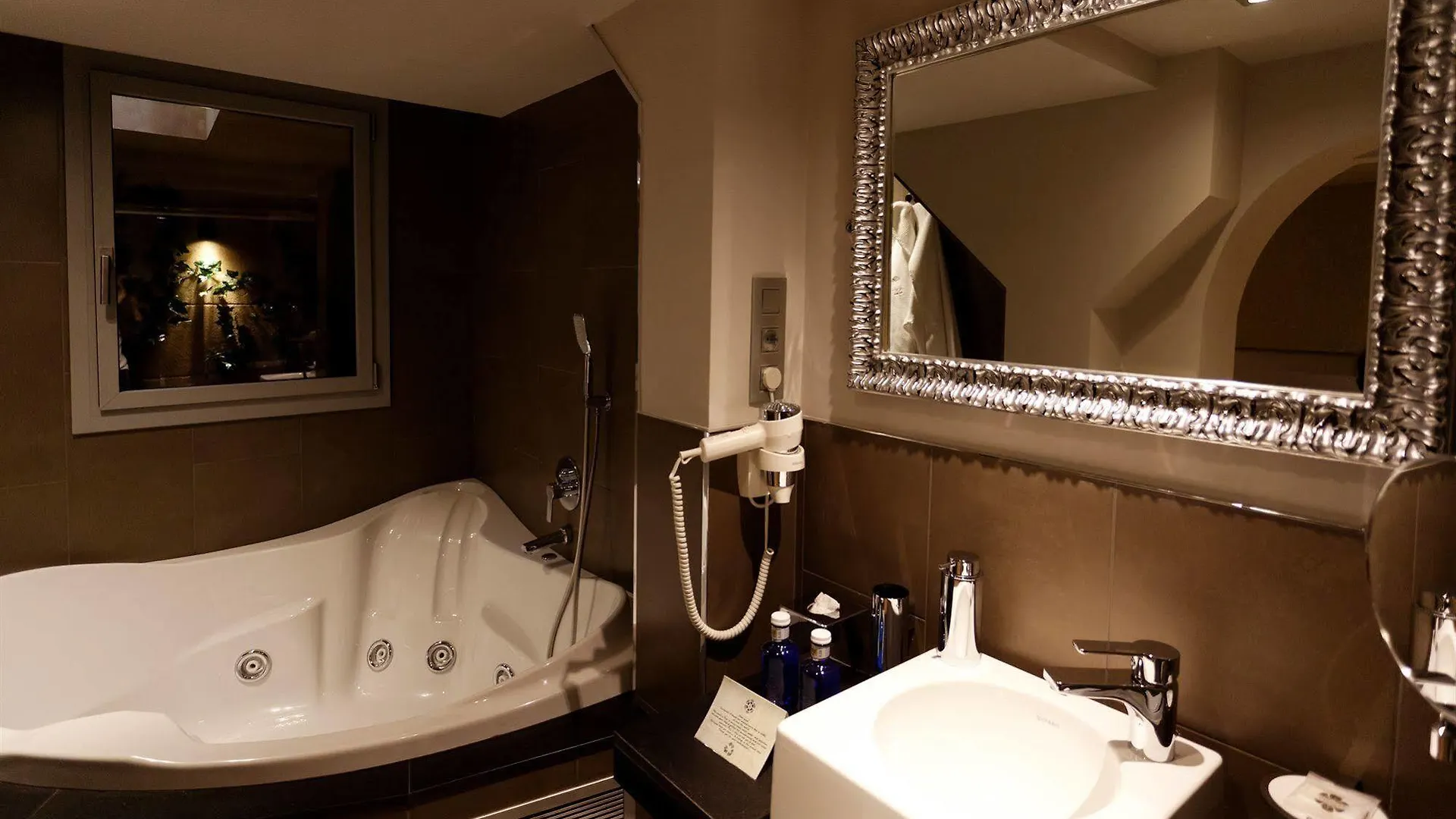 Vasanta Hotel Eixample, Sonder By Marriott Bonvoy 바르셀로나
